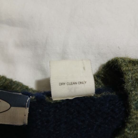 Vintage Old Navy Men's XL !00% Wool Navy with Sage Green  V Neck/Cuffs - Picture 8 of 8